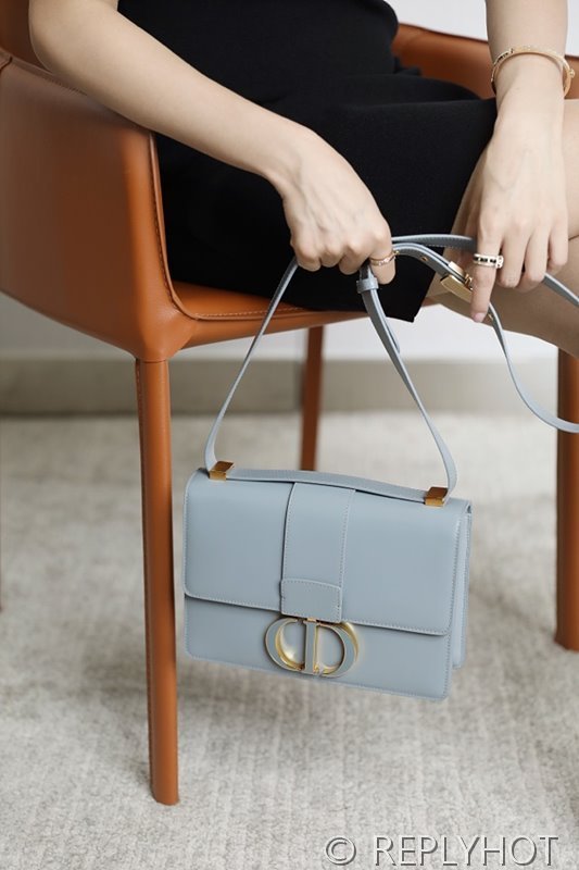 디올 30 Montaigne 몽테인 백 / 스카이블루 [매장가 530만원대]