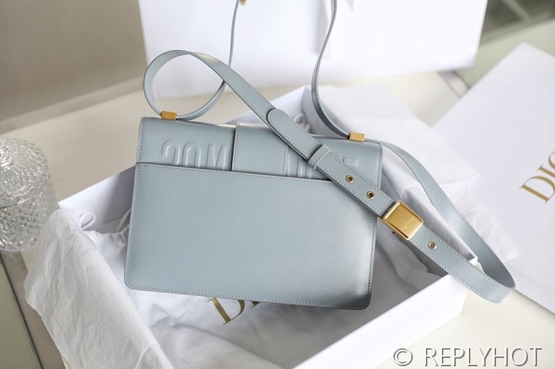 디올 30 Montaigne 몽테인 백 / 스카이블루 [매장가 530만원대]
