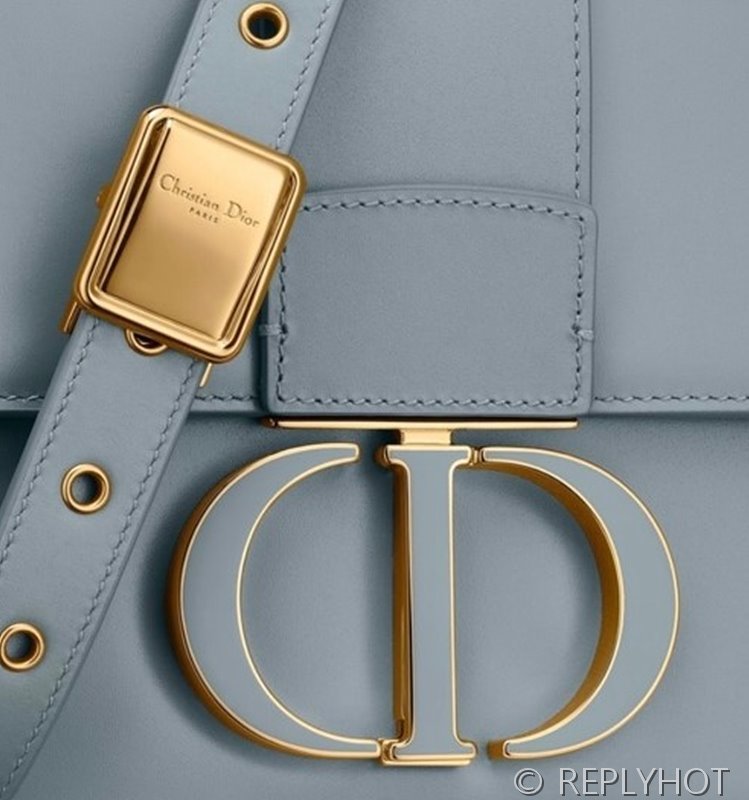 디올 30 Montaigne 몽테인 백 / 스무드 블루 스카이 [매장가 530만원대]