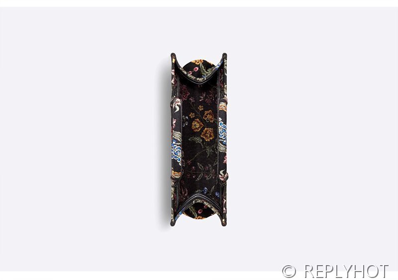 디올 북 토트 백 / 미디움 / 피오니 [매장가475만원대]