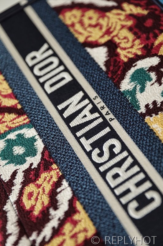 디올 북 토트 백 / 미디움 / 페이즐리 블루 [매장가475만원대]