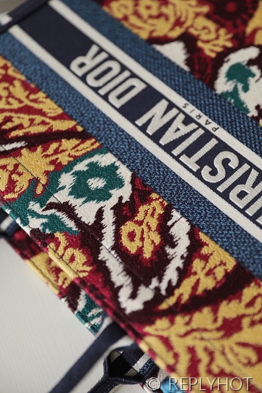 디올 북 토트 백 / 미디움 / 페이즐리 블루 [매장가475만원대]