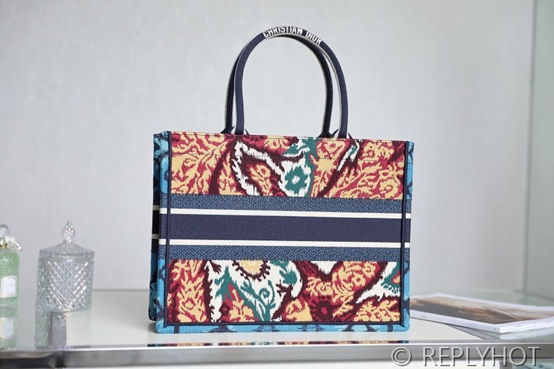 디올 북 토트 백 / 미디움 / 페이즐리 블루 [매장가475만원대]