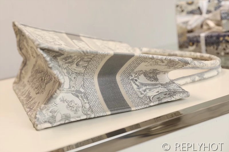 디올 북 토트 백 / 미디움 / 타이거그레이 [매장가475만원대]