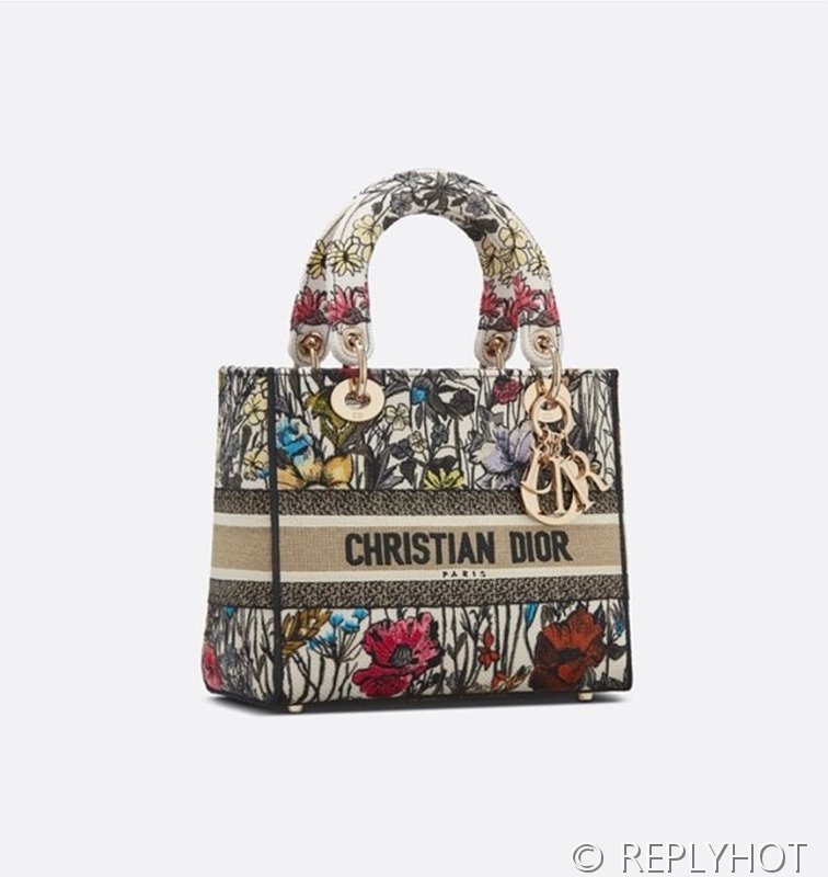 디올 Lady D-LITE 자수 미디엄백 플라워 [매장가 740만원대]