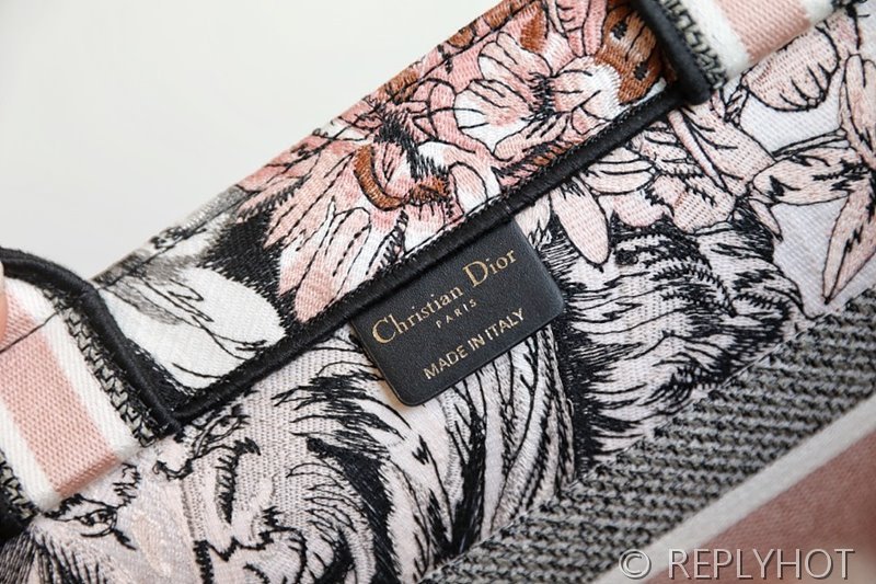 디올 북 토트 백 / 미디움 / 컬러풀 라포스패턴 [매장가475만원대]