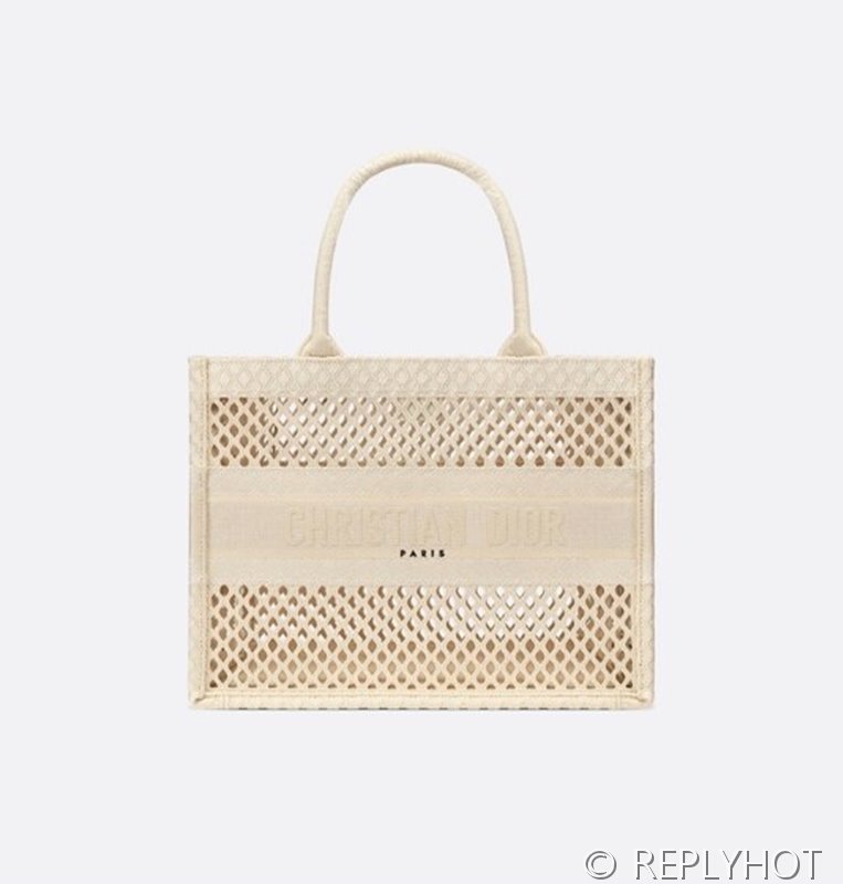 디올 북 토트 백 / 미디움 / 오프화이트 메쉬 [매장가475만원대]