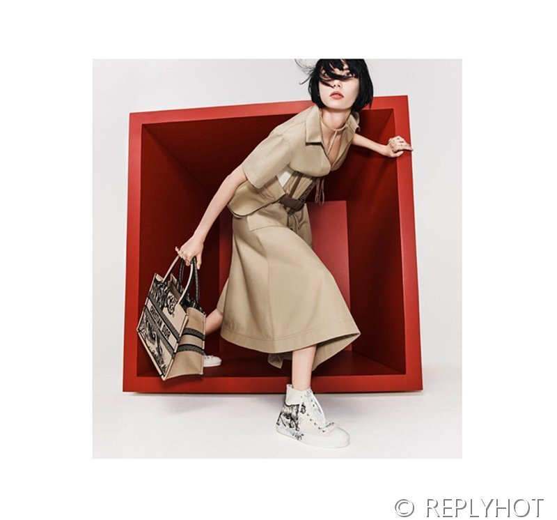 디올 북 토트 백 / 미디움 / 브라운윈터가든 [매장가475만원대]