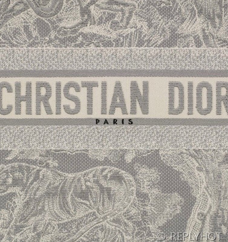 디올 북 토트 백 / 미디움 / 리버스그레이 [매장가475만원대]