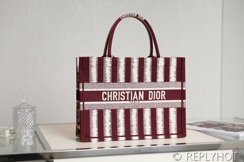 디올 북 토트 백 / 미디움 / 레드스트라이프 [매장가475만원대]