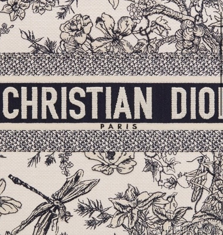 디올 북 토트 백 / 미디움 / 드래곤플라이 [매장가475만원대]