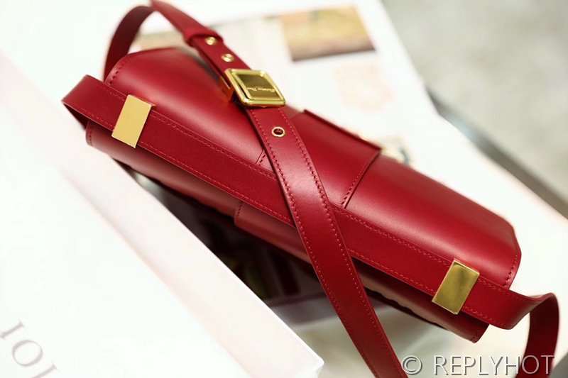 디올 30 Montaigne 몽테인 백 / 레크로레드 [매장가 530만원대]