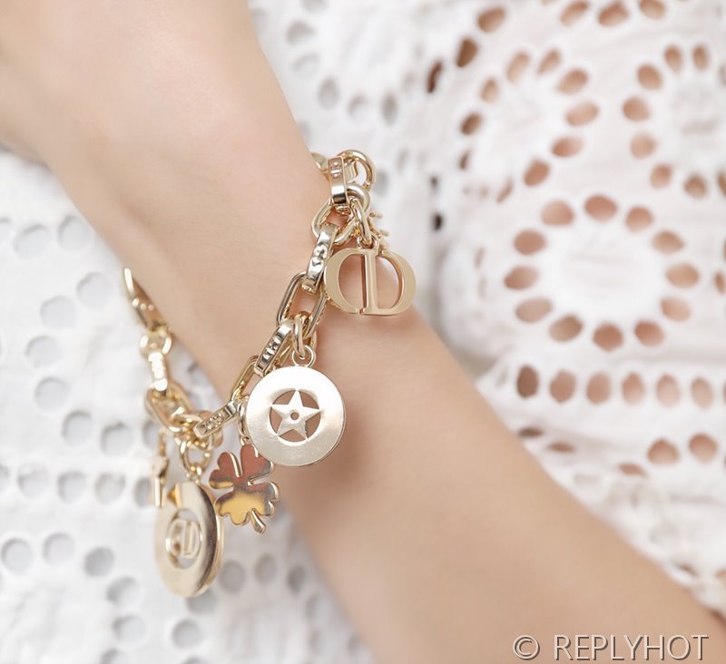 디올 30 Montaigne 몽테인 백참 [매장가 145만원대]