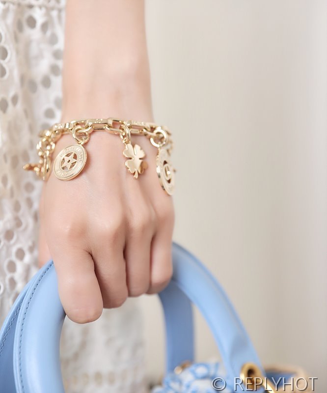 디올 30 Montaigne 몽테인 백참 [매장가 145만원대]