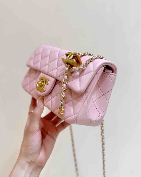 Chanel 25B Double CC Adjustable Buckle Bag Lambskin GHW 20cm