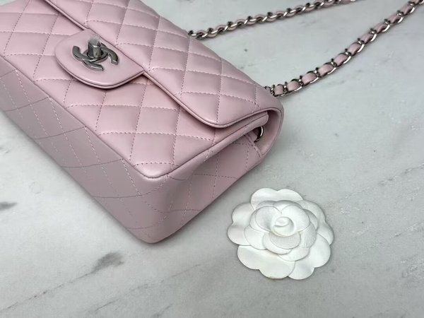 CHANEL Classic Flap Mini –‘Baby Pink’ (20cm)