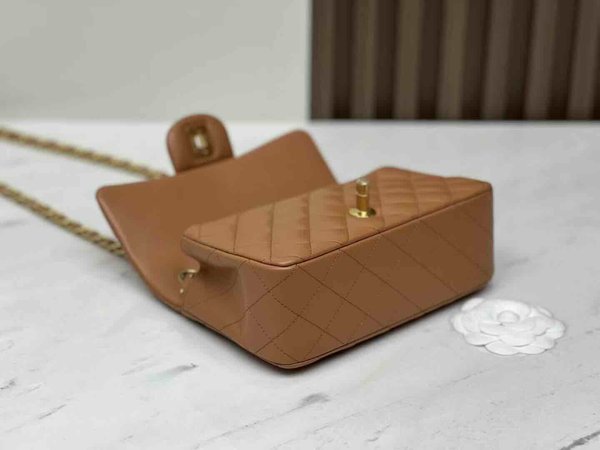 Chanel Classic Flap Mini Bag 20cm Caramel 22S
