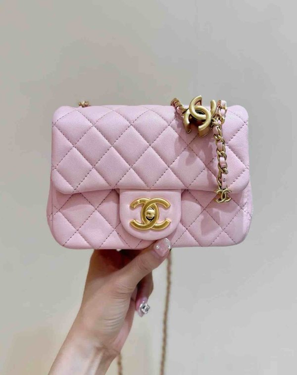 Chanel 25B Double CC Adjustable Buckle Bag Lambskin GHW 18cm