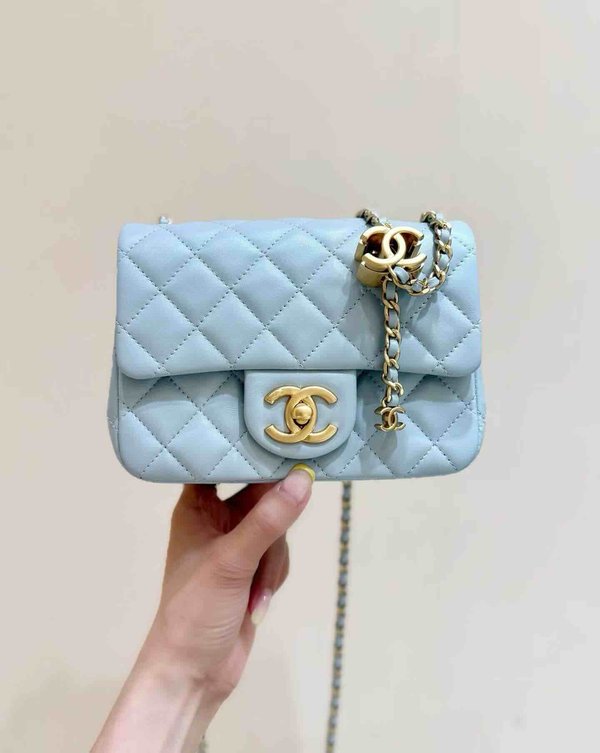 Chanel 25B Double CC Adjustable Buckle Bag Lambskin GHW 18cm