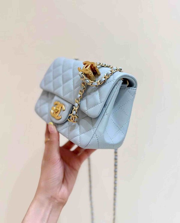 Chanel 25B Double CC Adjustable Buckle Bag Lambskin GHW 18cm