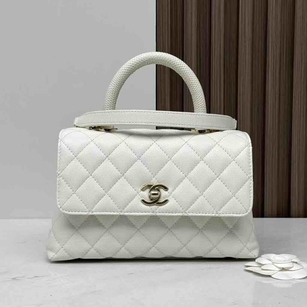 Chanel Coco Handle Bag Snall 24cm White / Lizard Top Handle