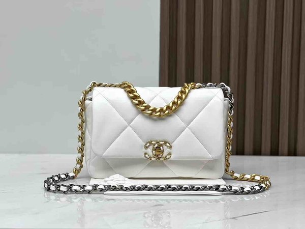 Chanel 19 Bag Cream White 26cm