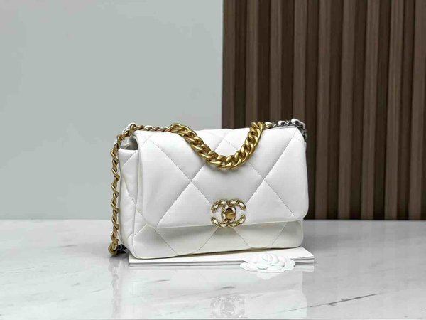Chanel 19 Bag Cream White 26cm