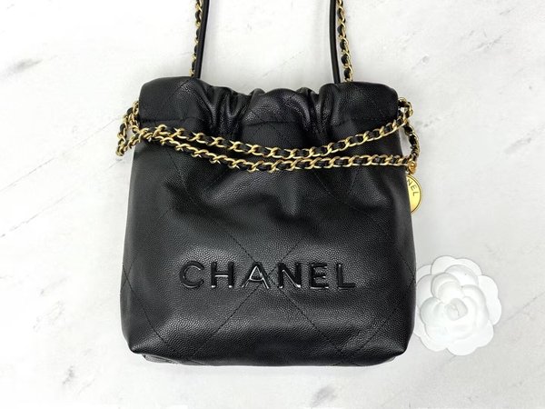 CHANEL 23K Mini 22 Bag – All Black (20x19x6cm)