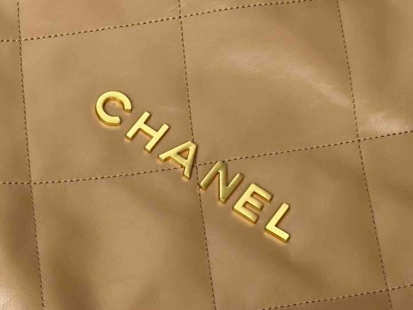 Chanel Chanel 22 Small Milk Tea 37cm