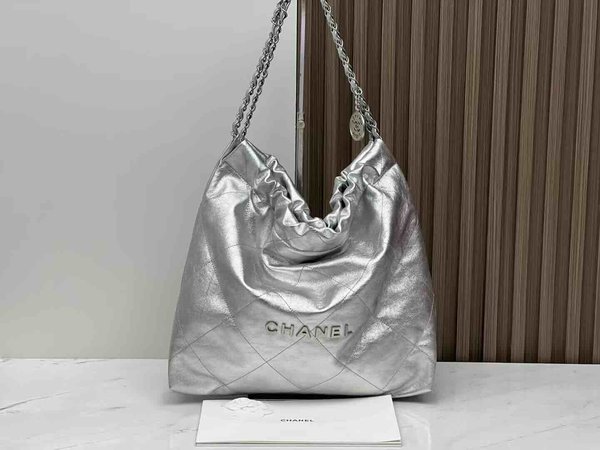Chanel 22P Chanel 22 Silver 37cm