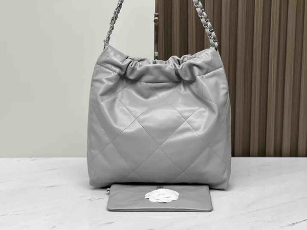 Chanel 22P Chanel 22 Light Grey 37cm