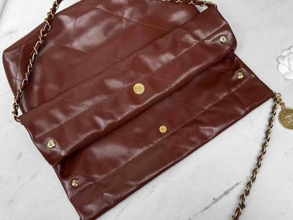 Chanel 24A Chanel 22 Small Golden Brown 37cm