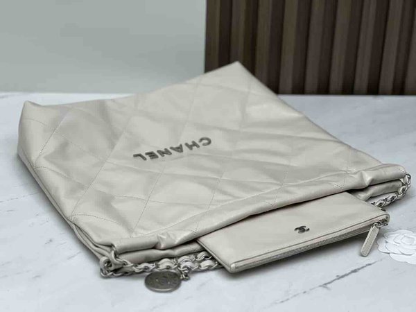 Chanel 23P Chanel 22 Cream Beige