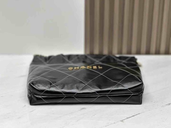 Chanel 23C Chanel 22 Shopping Tote Black White Stitch
