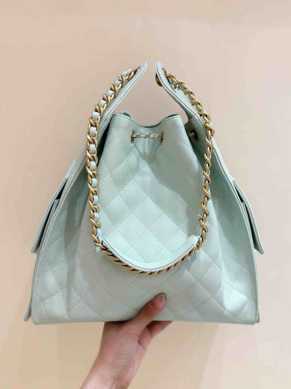 Chanel 25S 25 Bag Mint Green Grained Calfskin Large 40cm