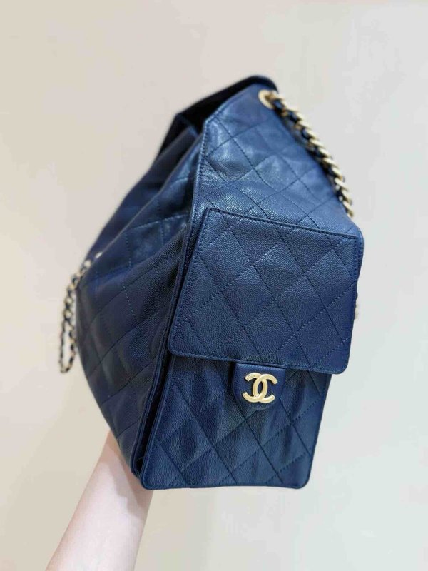 Chanel 25S 25 Bag Dark Blue Grained Calfskin Large 40cm