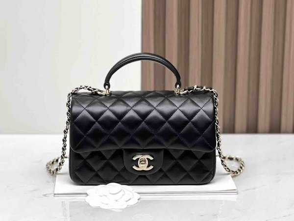 Chanel Classic Flap Mini Handle 20cm – Black / Lambskin