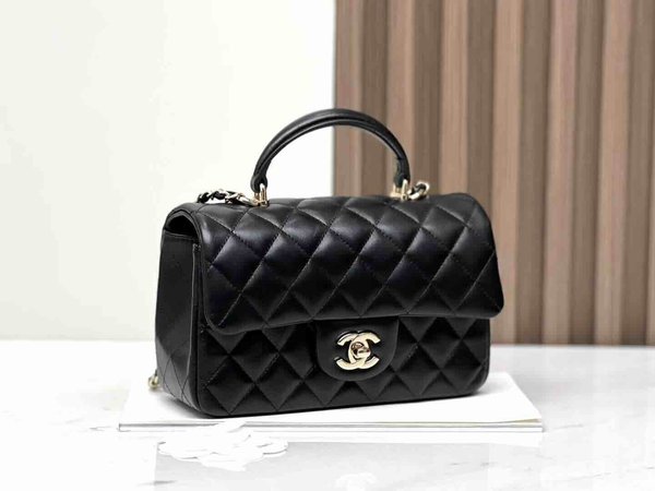 Chanel Classic Flap Mini Handle 20cm – Black / Lambskin