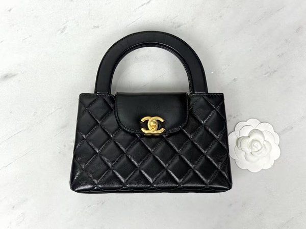 CHANEL 24P Kelly Bag – Black Oil-Waxed Leather (19cm)