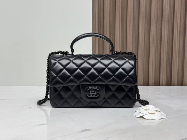 CHANEL 24A Classic Flap Mini Handle – So Black Edition