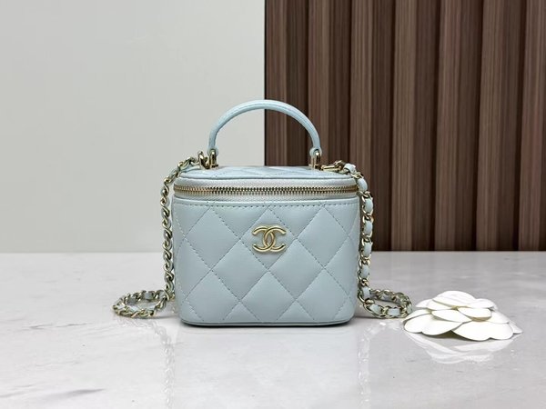 CHANEL 24P Baby Blue Box Bag / 12cm