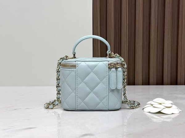 CHANEL 24P Baby Blue Box Bag / 12cm