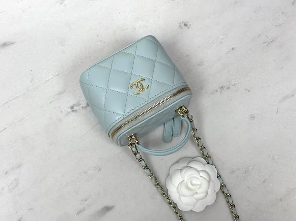 CHANEL 24P Baby Blue Box Bag / 12cm