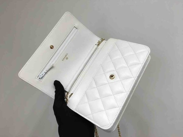 Chanel Classic Button Wallet on Chain (WOC) in Lambskin x Gold Hardware – 12.3 × 19.2 × 3.5 cm