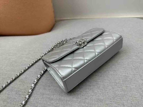 Chanel Kelly Chain Clutch Lambskin SHW 18cm