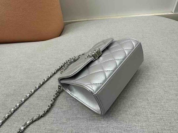 Chanel Kelly Chain Clutch Lambskin SHW 14.5cm