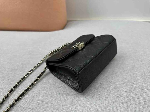 Chanel Kelly Chain Clutch Caviar GHW 14.5cm