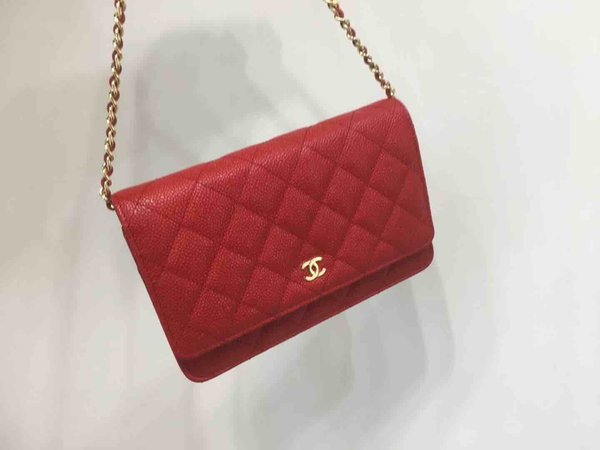 Chanel Classic Button Wallet on Chain (WOC) in Caviar Leather x Gold Hardware – 12.3 × 19.2 × 3.5 cm