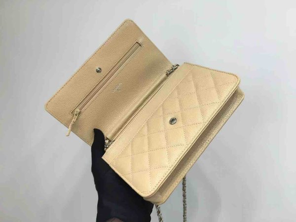 Chanel Classic Button Wallet on Chain (WOC) in Caviar Leather x Gold Hardware – 12.3 × 19.2 × 3.5 cm