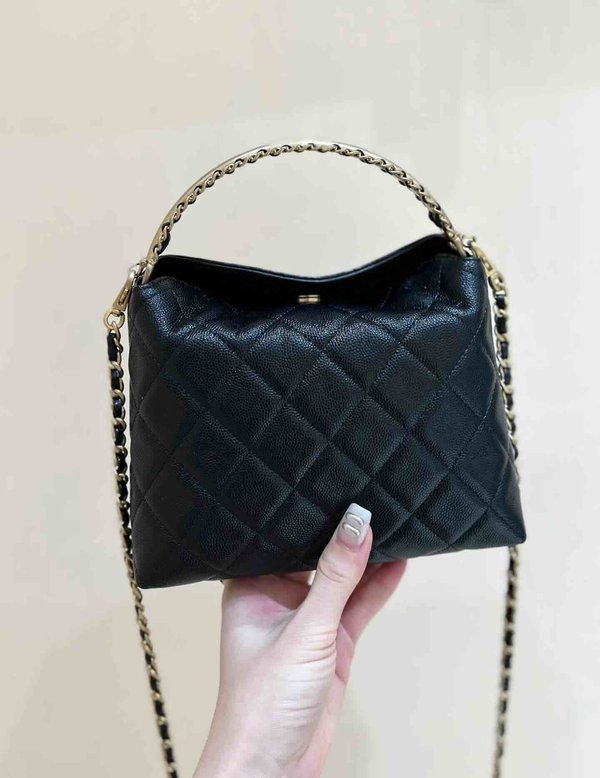 Chanel 24A Limited Hobo Chain Bag Goatskin 20.5cm
